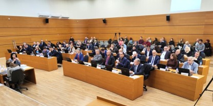 Общински съвет – Пловдив подкрепи ФК „Марица“ с 8 000 евро за затревяване на терена
